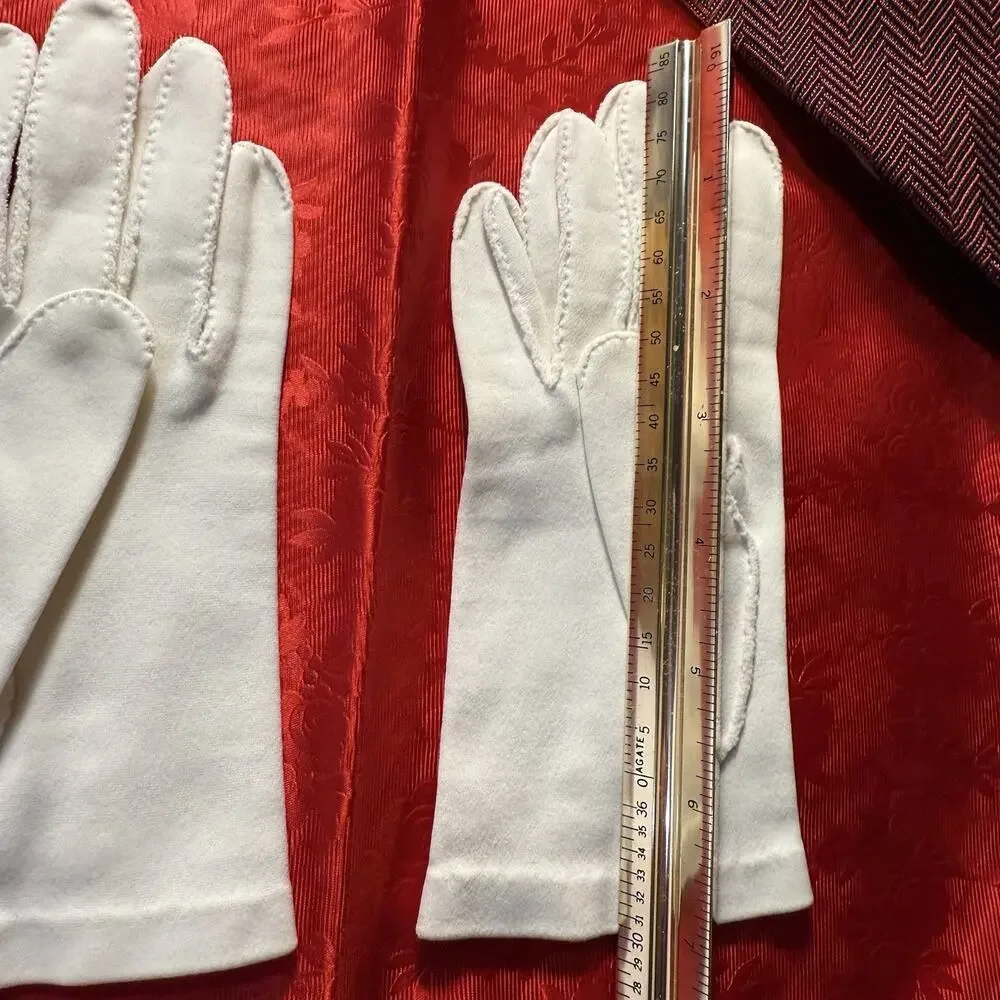 Vintage Hand Stitched Cream White Gloves Mother Of Pearl Buttons Size Petite XS